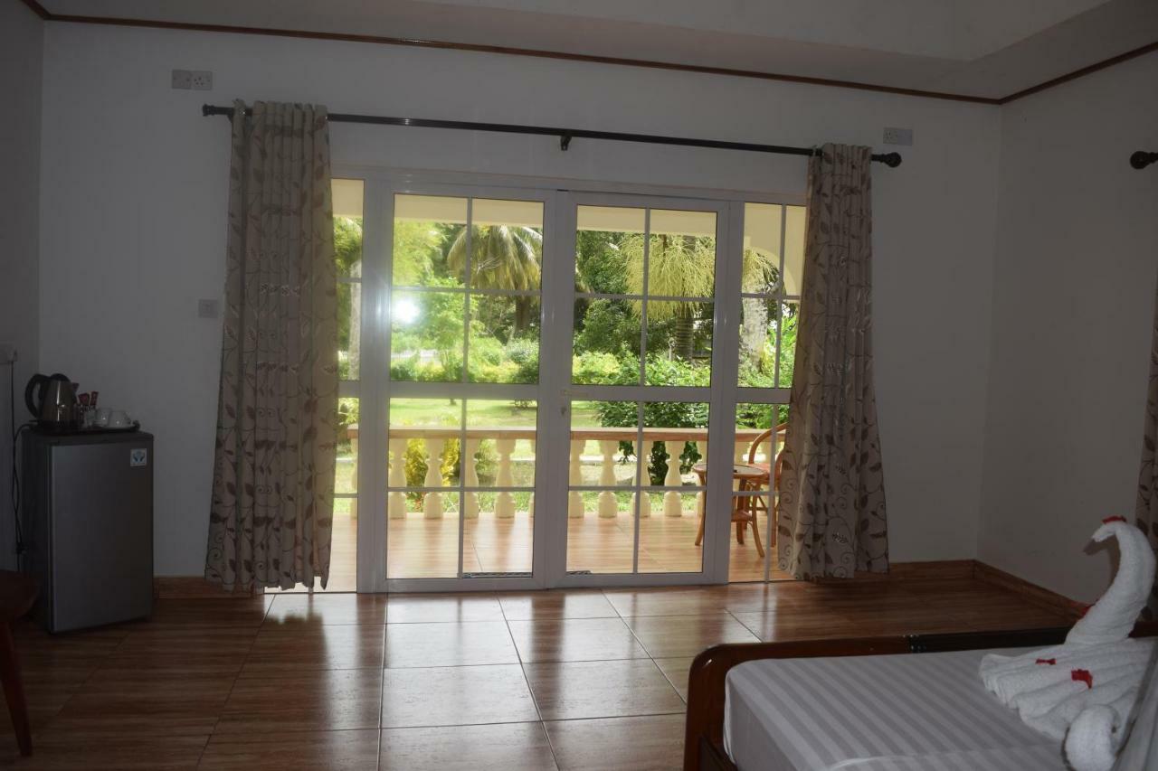 Chalet Bamboo Vert La Digue Bagian luar foto
