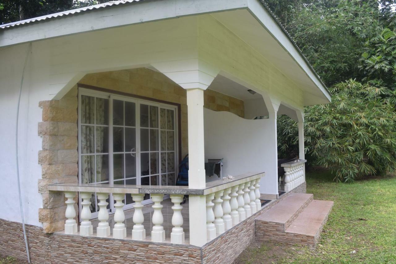 Chalet Bamboo Vert La Digue Bagian luar foto